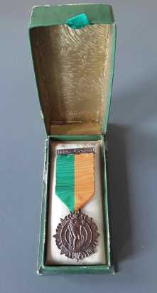 1916 medal front