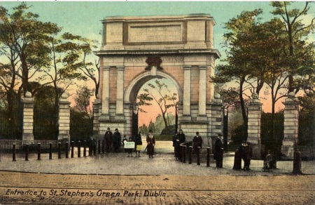 Entrance to St. Stephen's Green