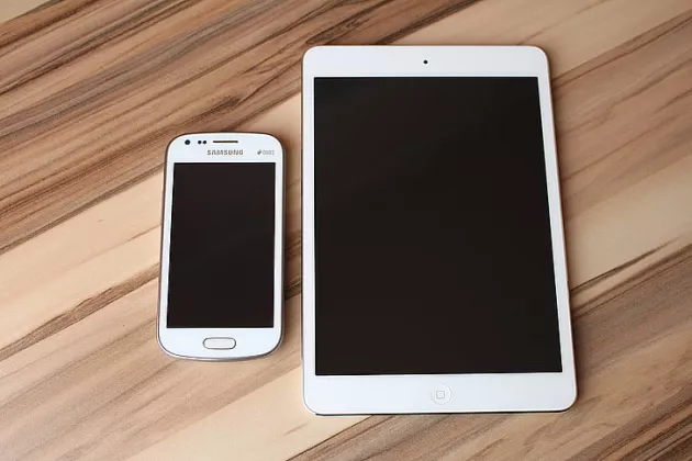 smartphone and tablet 