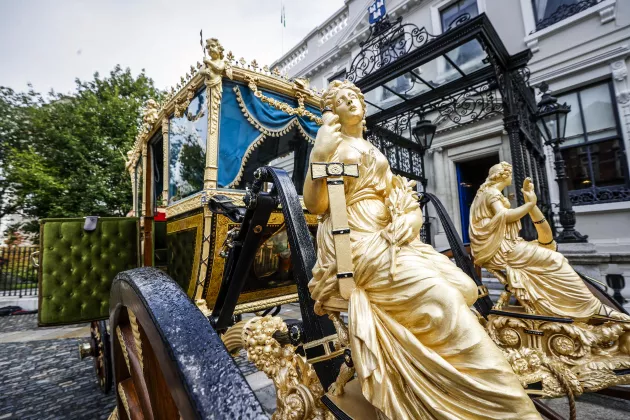 Image of the Lord Mayor Coach Lady