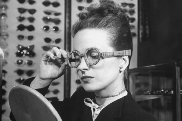 Eye glasses