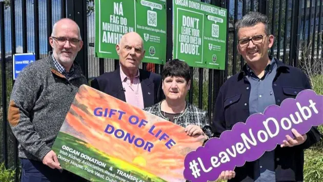 Colin White, National Advocacy & Projects Manager, Irish Kidney Association, with Paul and Annette Bryan and Dublin City Council staff member John Kelly, supporting Organ Donor Awareness Week. 