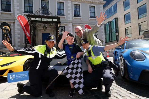 Garda Trish Grehan with Honorary Garda 10 year Adam Boyce from Westmeath, the Lord Mayor of Dublin Councillor Ray McAdam and Garda Anna O'Riordan at the Bumblebee 1000 launch at the Mansion House.
