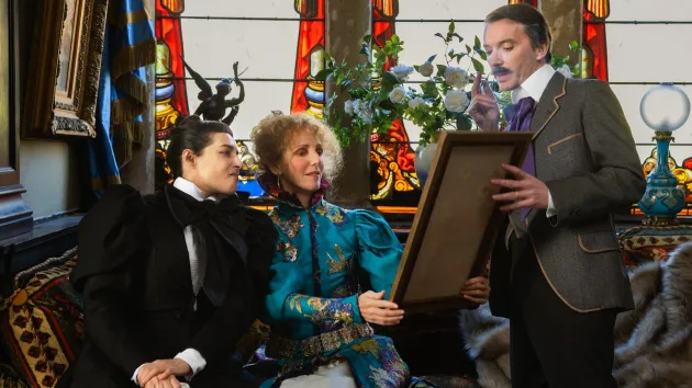Image still from The Divine Sarah Bernhardt