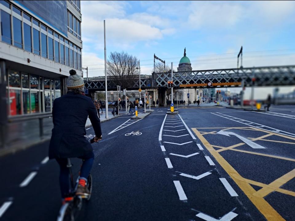 Image illustrating the new cycling facilities on Eden Quay.
