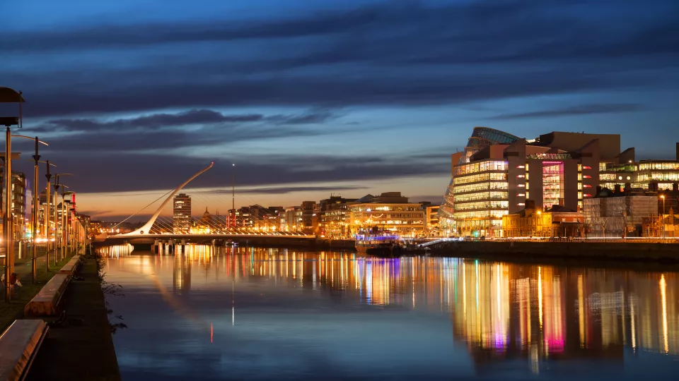 Night scene of Dublin 